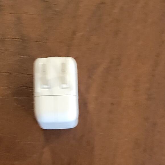 Apple 12W USB Power Adapter Genuine OEM Wall Charger A1401 - Picture 4 of 7